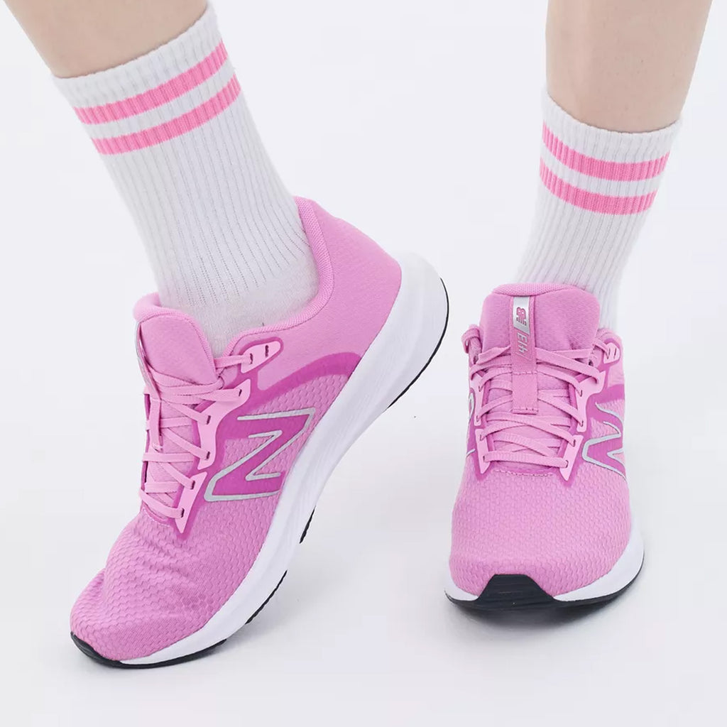 New Balance 413