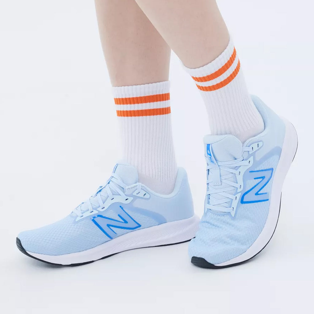 New Balance 413