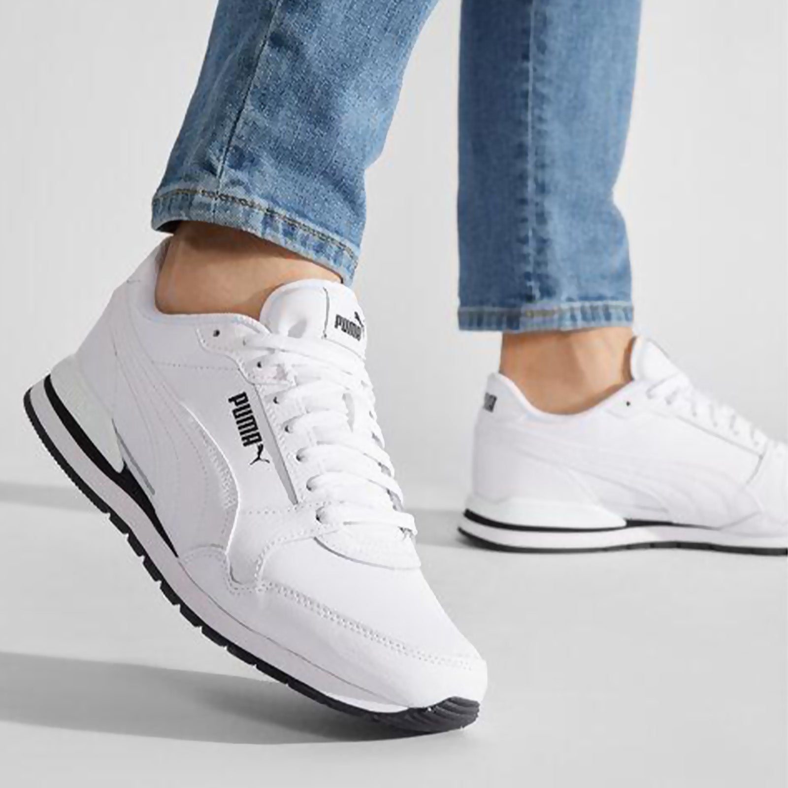 Puma ST Runner v3 Sneakers