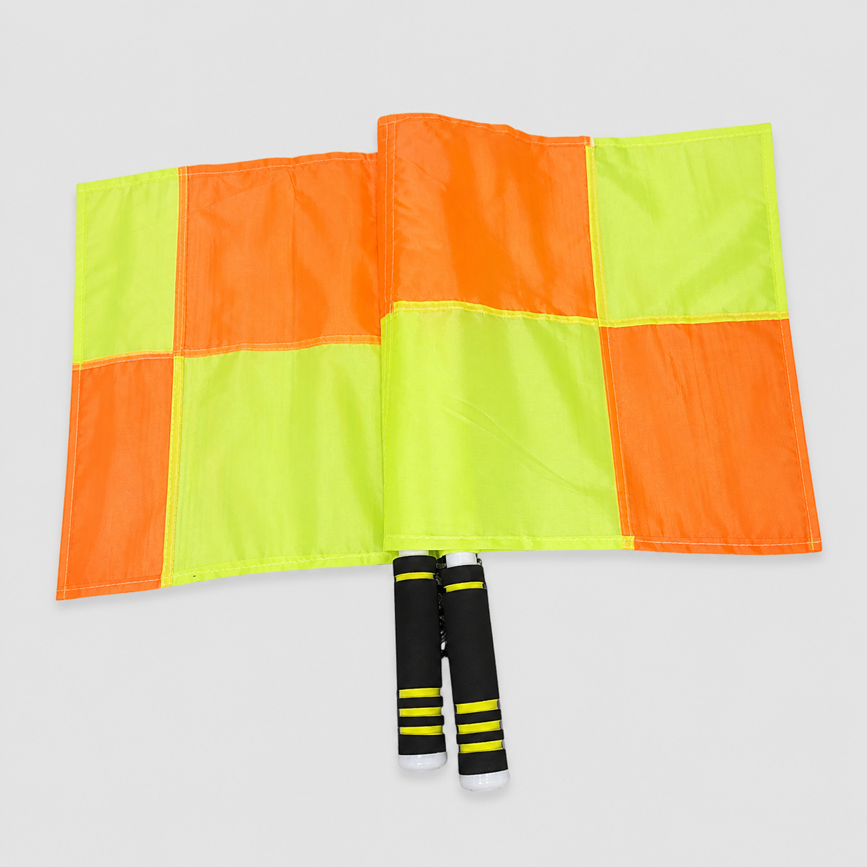 Drapeaux d'arbitre de football professionnels